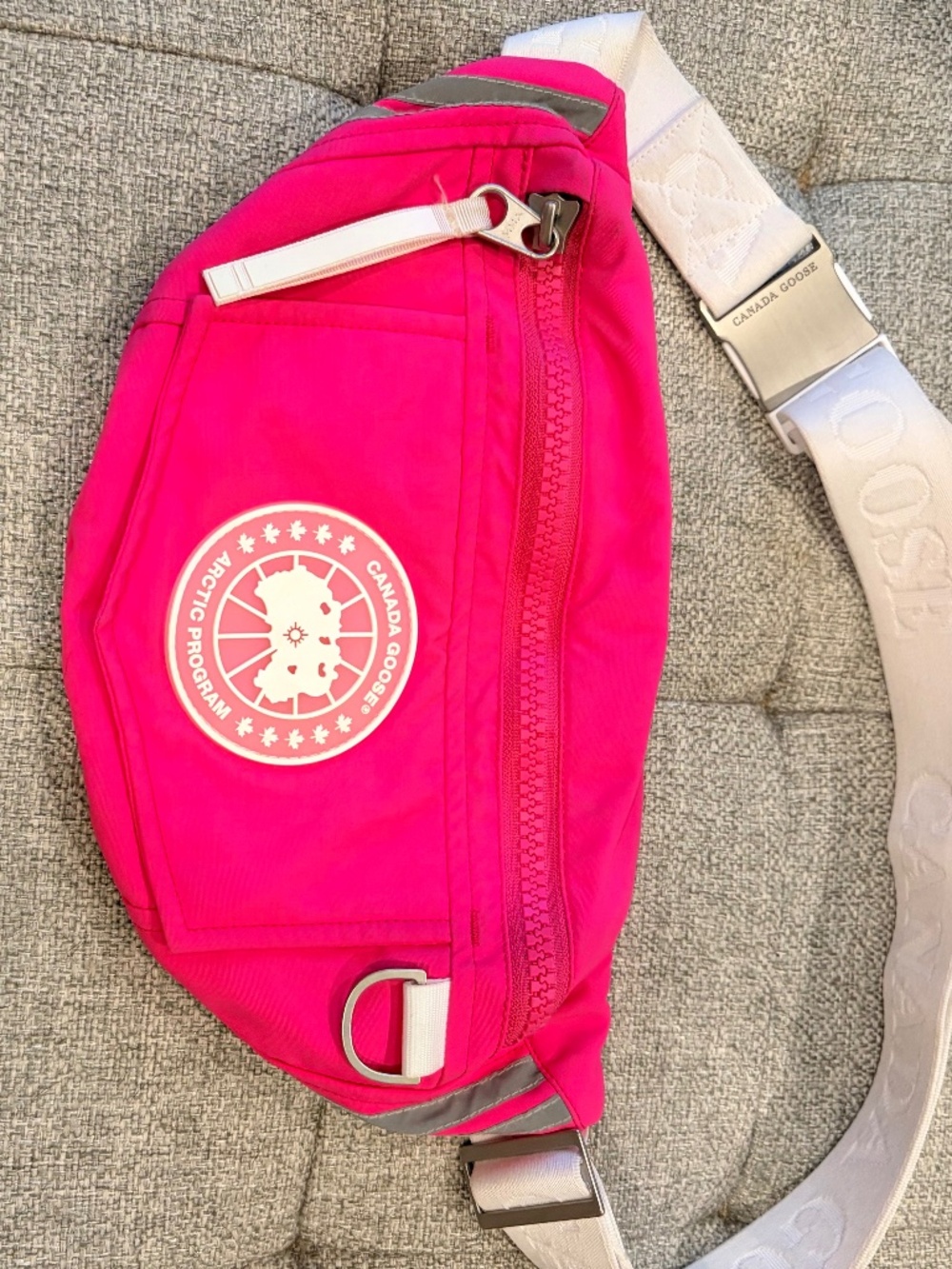 Canada Goose Logo Waist Bag Fanny Pack Pink